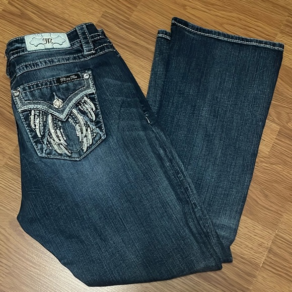 Miss Me Silver Angel Down Wings easy Bootcut Jeans size 30 pants missing button - Picture 1 of 6